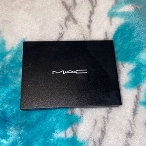 Mac Shiny Pretty Things Smoky Eye palette